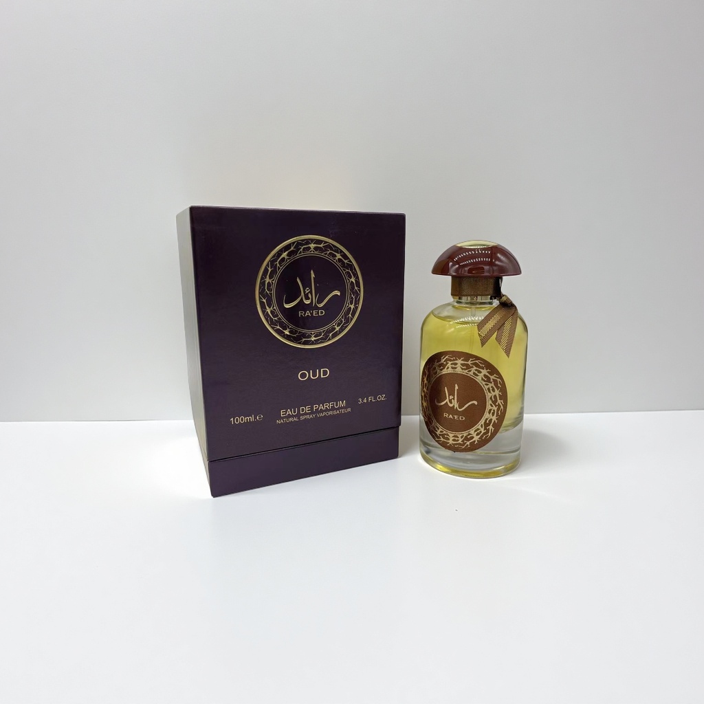 The dark blue gift box contains a glass perfume bottle. The blue packaging box and the perfume bottle Specification image