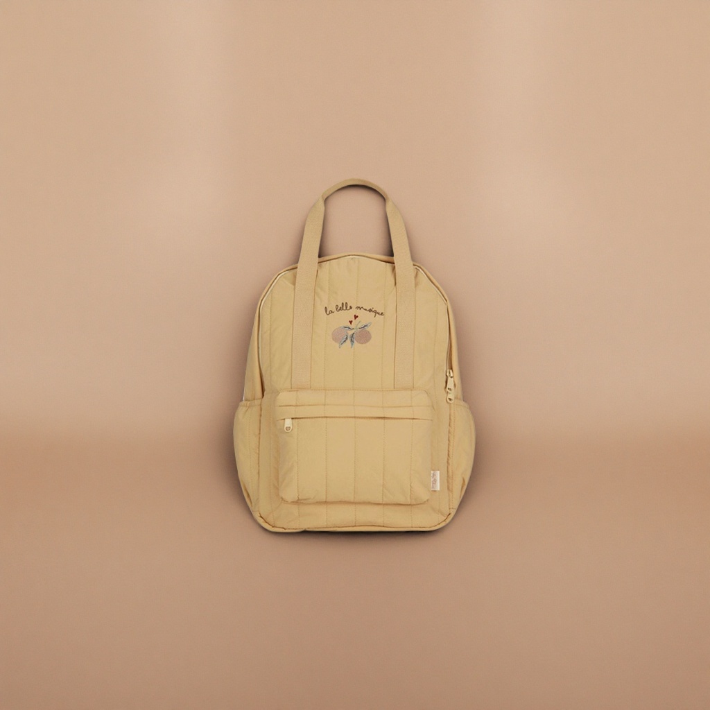 Beige simple and fashionable casual backpack Application Scenario