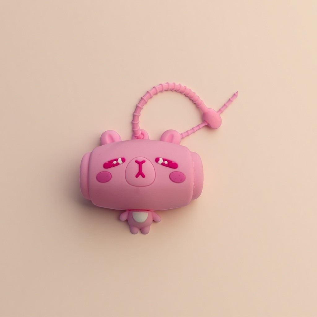 Pink cartoon bear-shaped pendant, cute plush keychain, car bag decoration Specification image