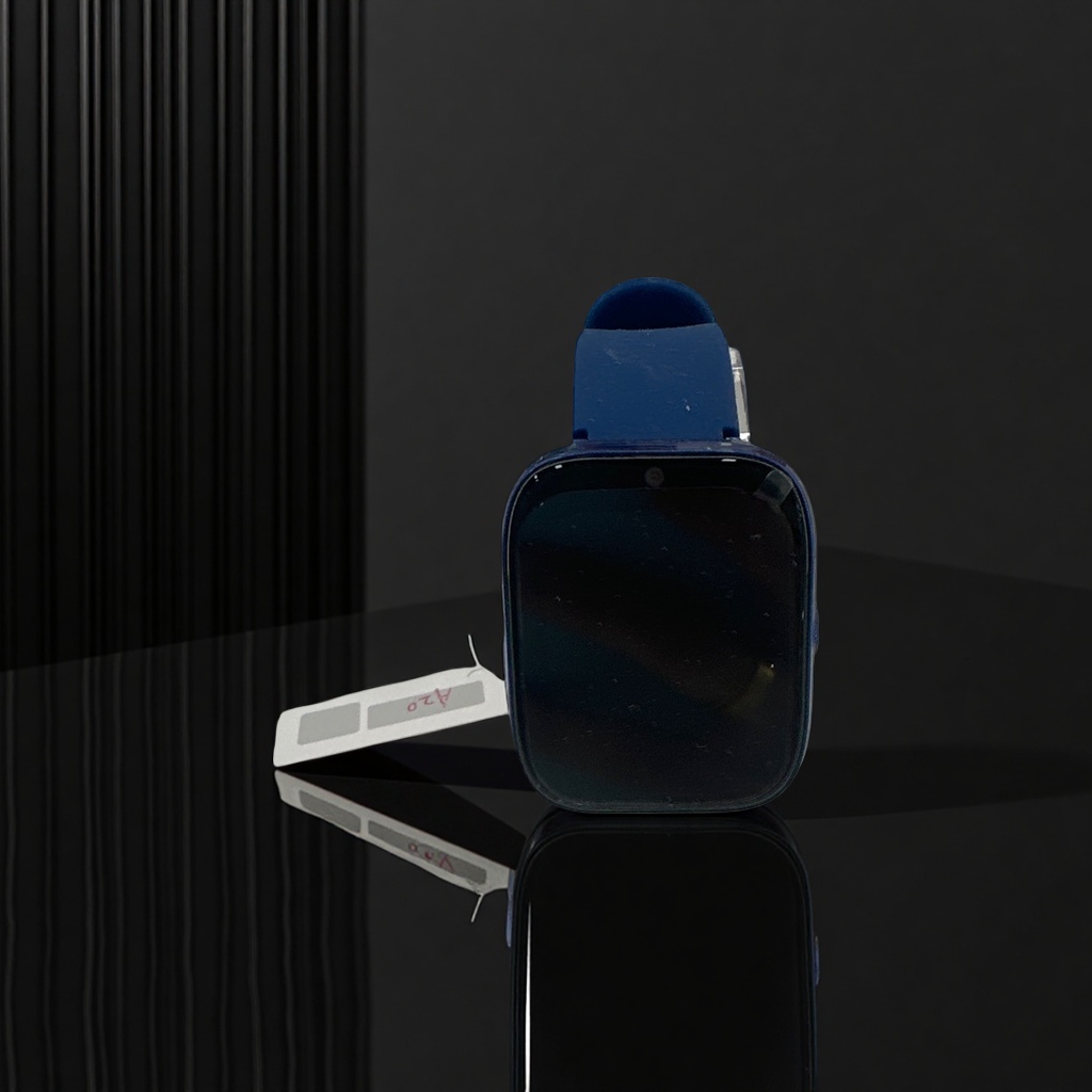 Blue smartwatch for men, heart rate monitoring during exercise, waterproof and long-lasting battery life Application Scenario