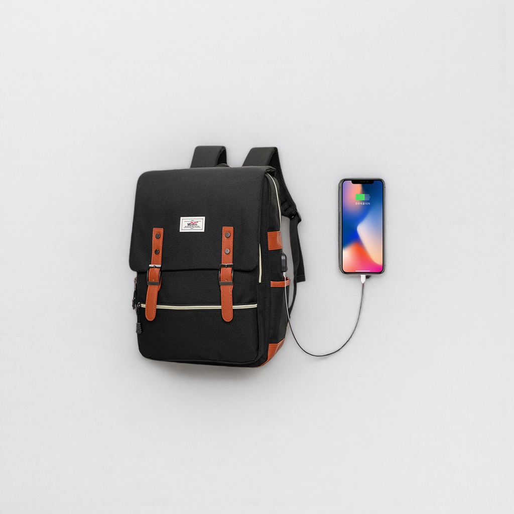 Чёрный двухплечевой мешок с коричневой коркой и боковой USB-порт для зарядки телефона