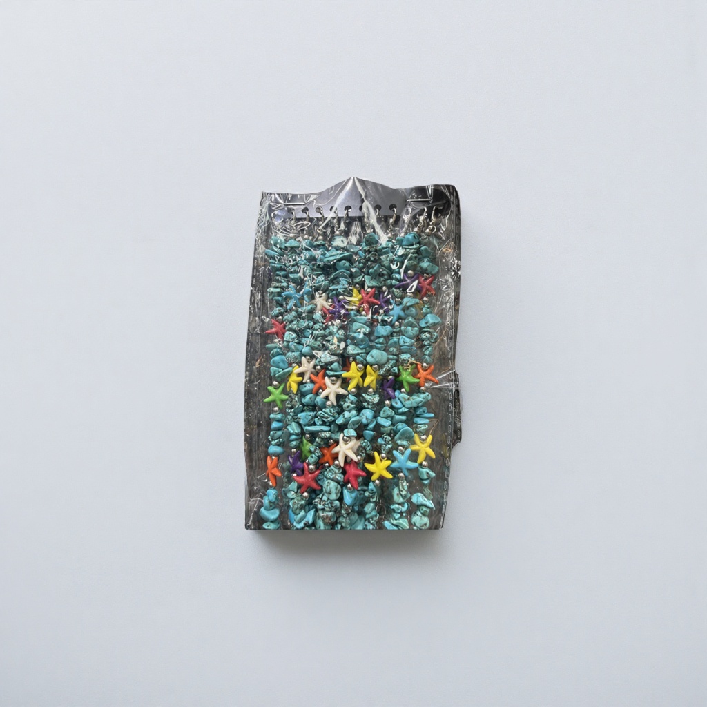 Colorful starfish decorated turquoise stone string, ocean-style handcrafted jewelry, a national trend details Picture