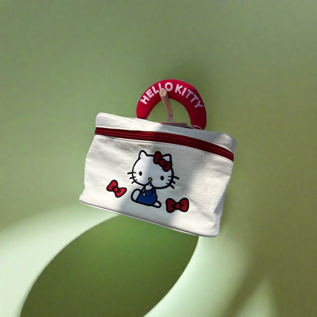 White Hello Kitty cartoon makeup bag portable toiletry and storage bag