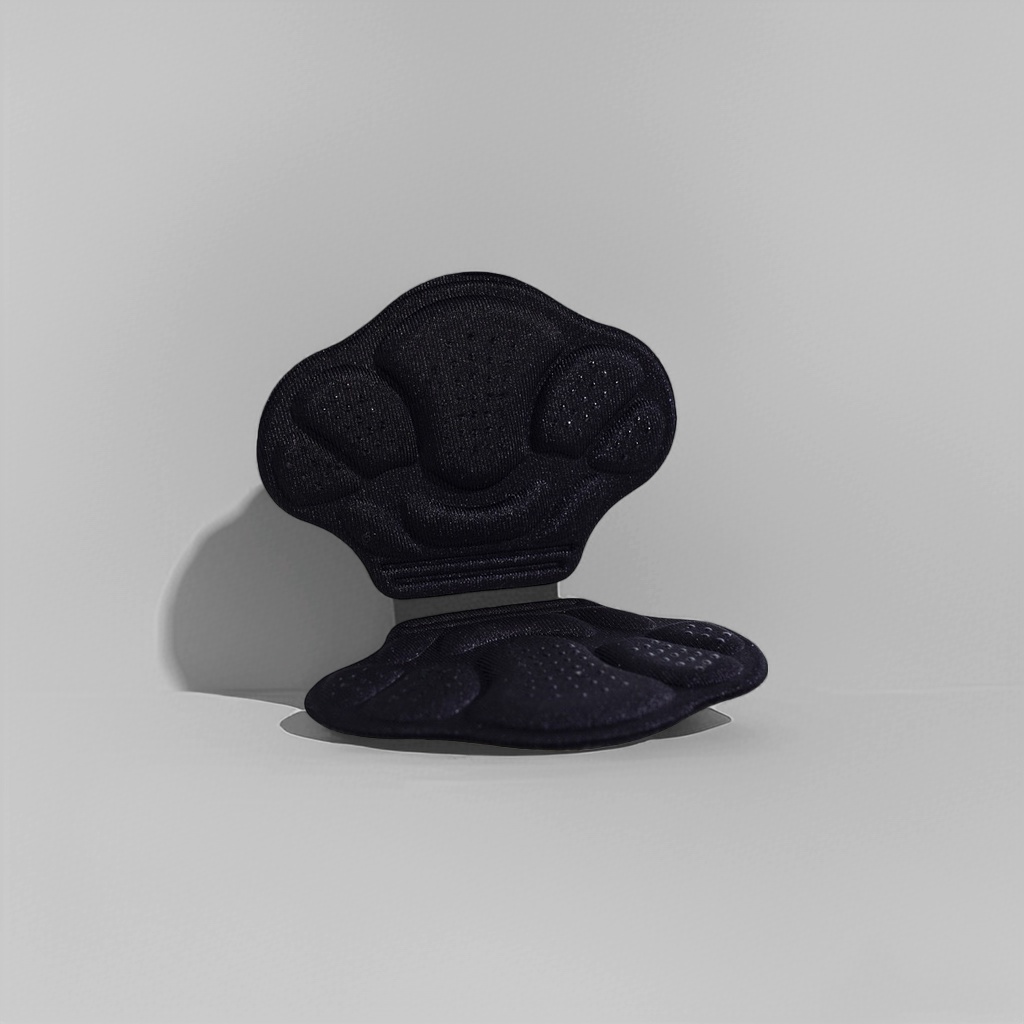 The black anti-slip and sweat-absorbing insoles are comfortable, breathable and shock-absorbing, suitable for both men and women details Picture
