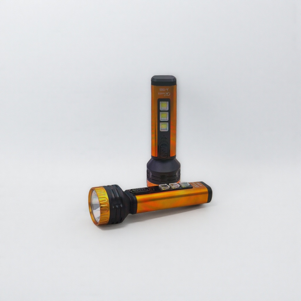 橙黑相间强光充电式手电筒便携LED户外照明工具