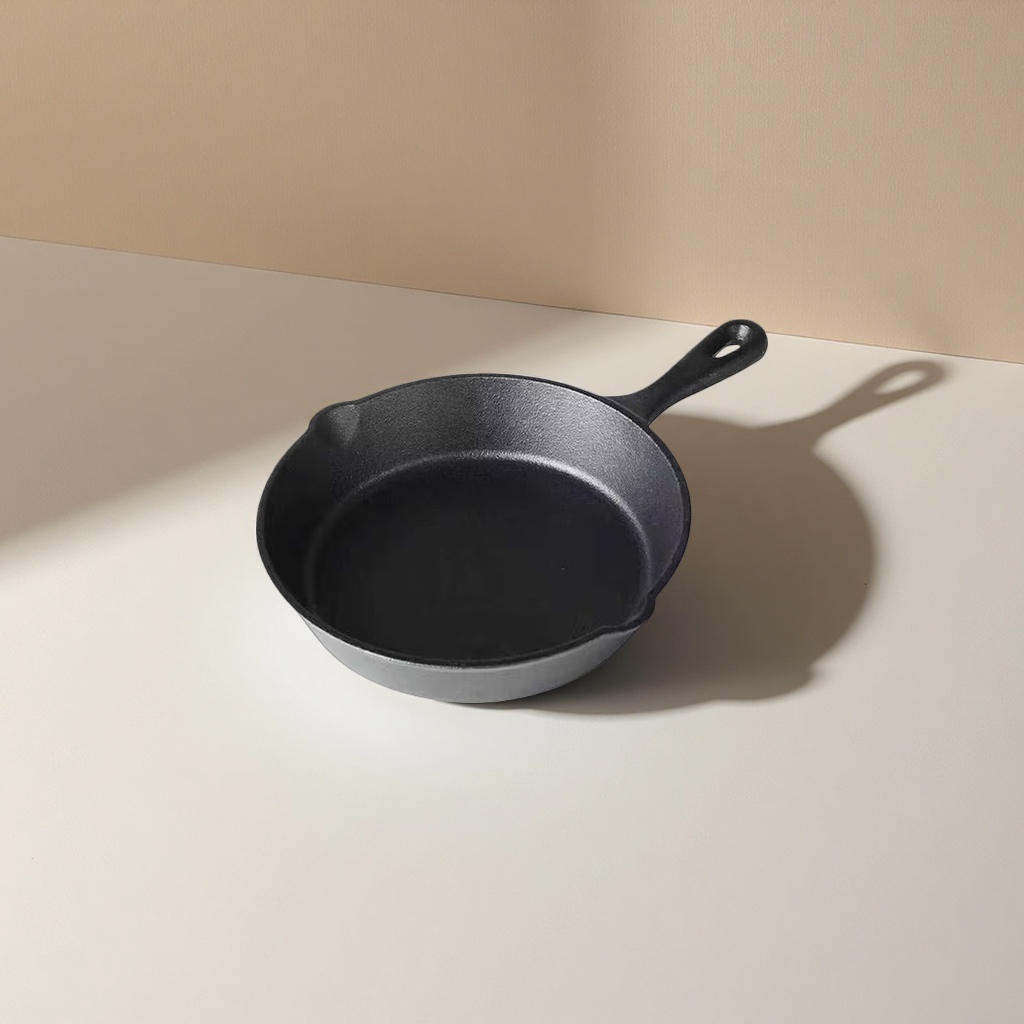 أما المقلاة الحديدية السوداء فلا تستخدم فيها مقلاة مقلية ذات طبقات سميكة وغير لاصقة Specification image