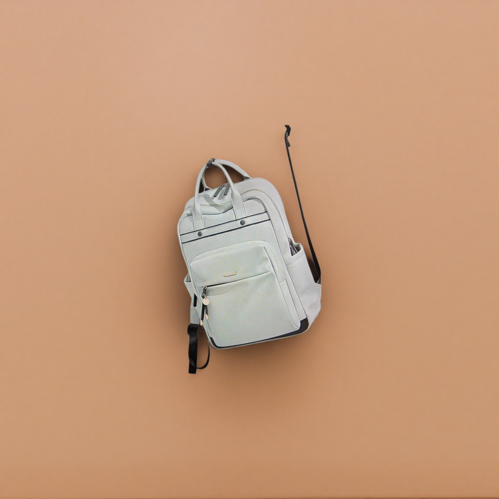 This white backpack is simple and versatile. It's a lightweight, large-capacity, fashionable and casual backpack for students' commuting Specification image