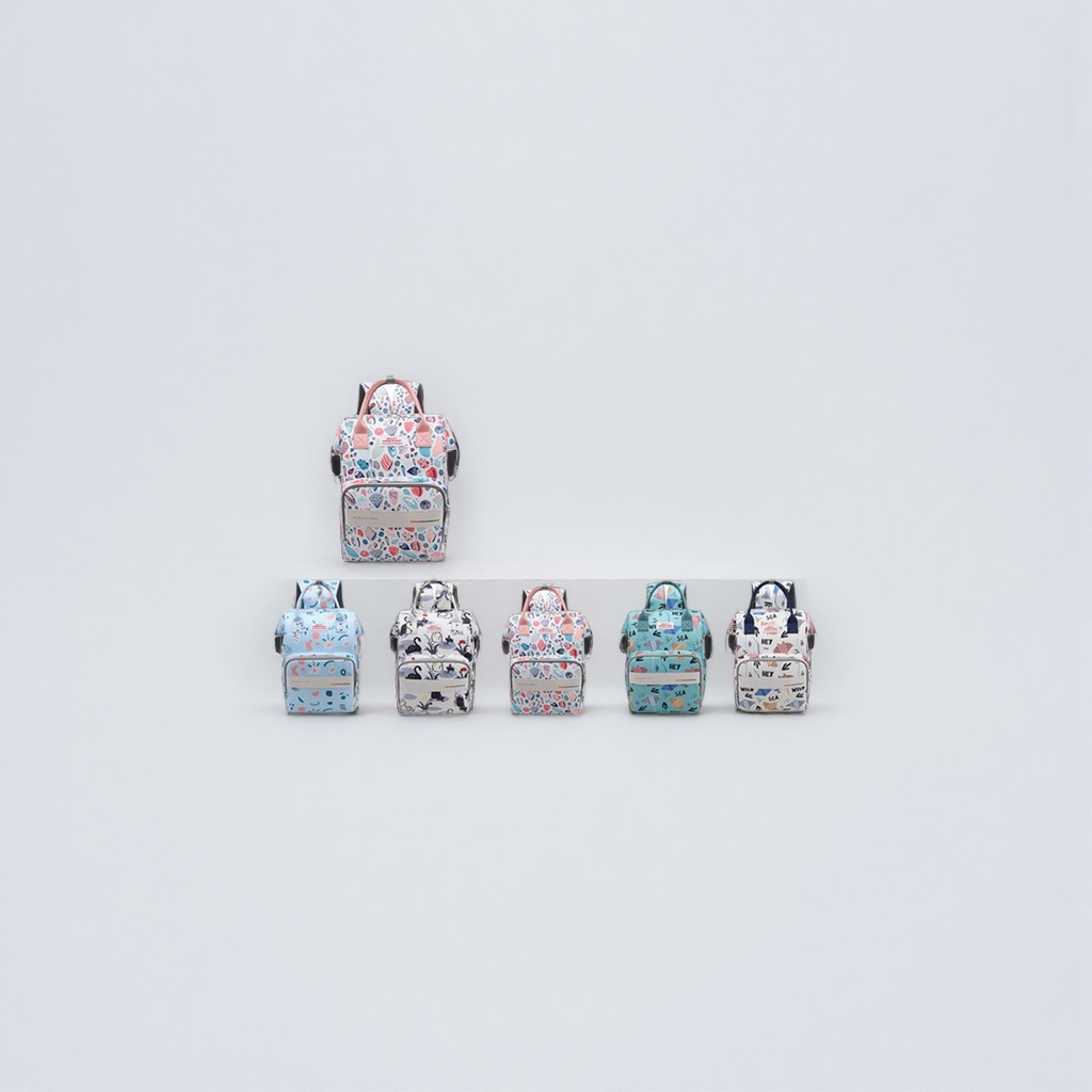Colorful printed backpack, fashionable and casual backpack, lightweight and large-capacity, for student commuting details Picture