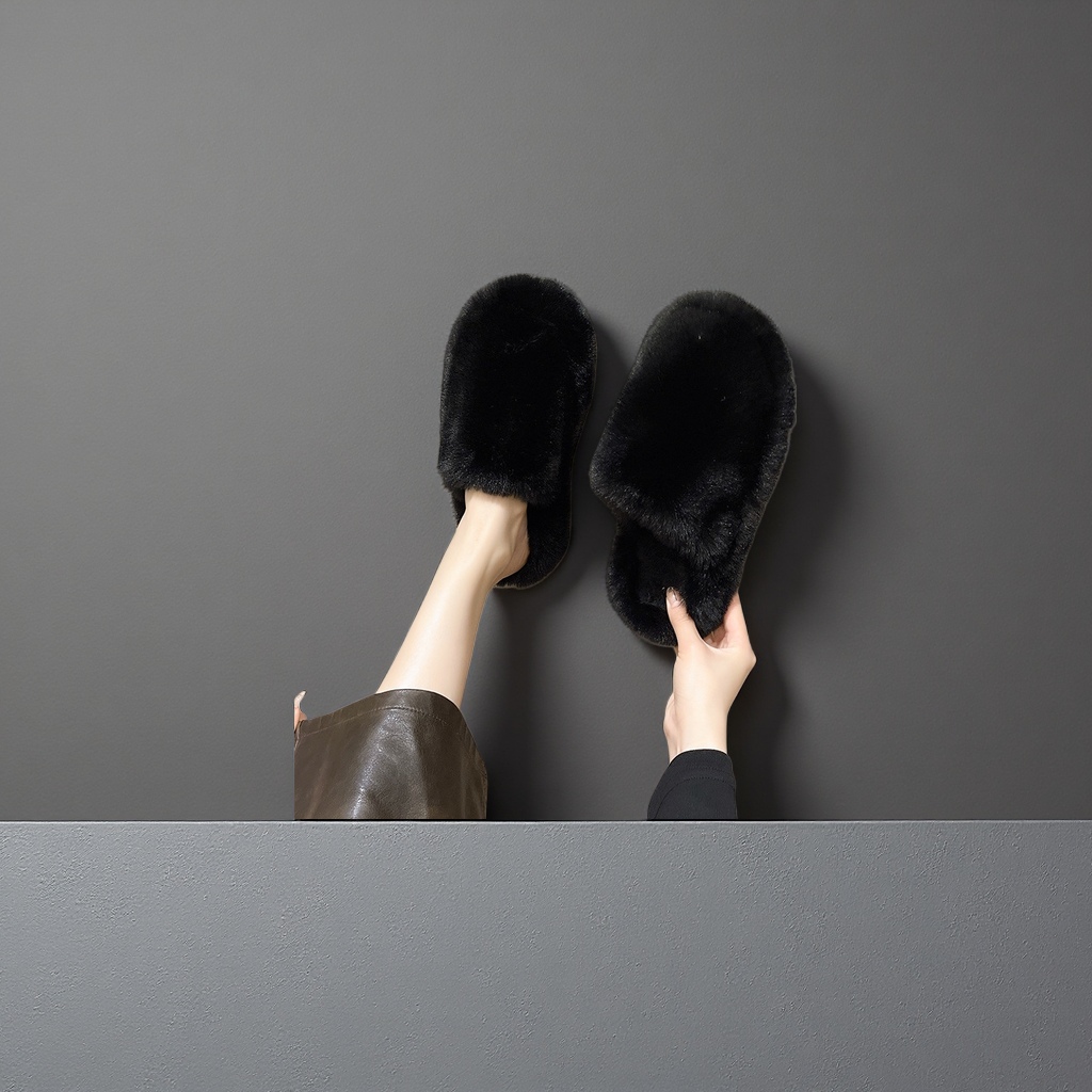 Black plush home slippers for women, thickened and warm indoor cotton slippers for men, autumn and winter styles details Picture