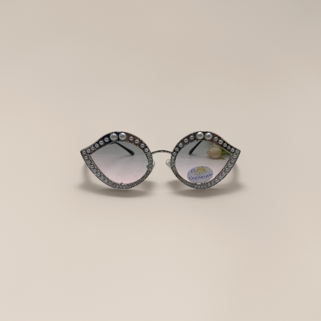 Silver pearl-decorated cat-eye sunglasses