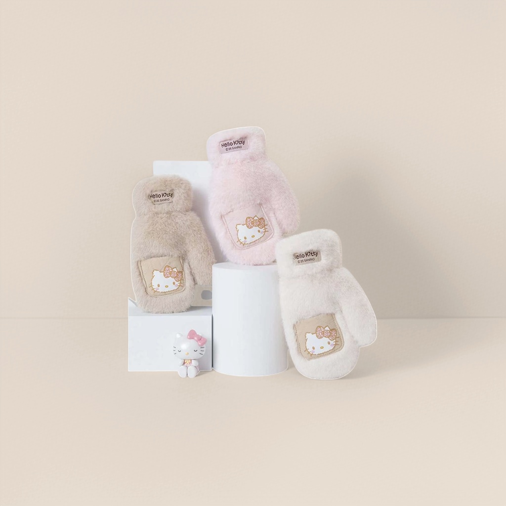 Hello Kitty embroidered pocket, pink, beige, white plush gloves with brand label small ornaments Specification image