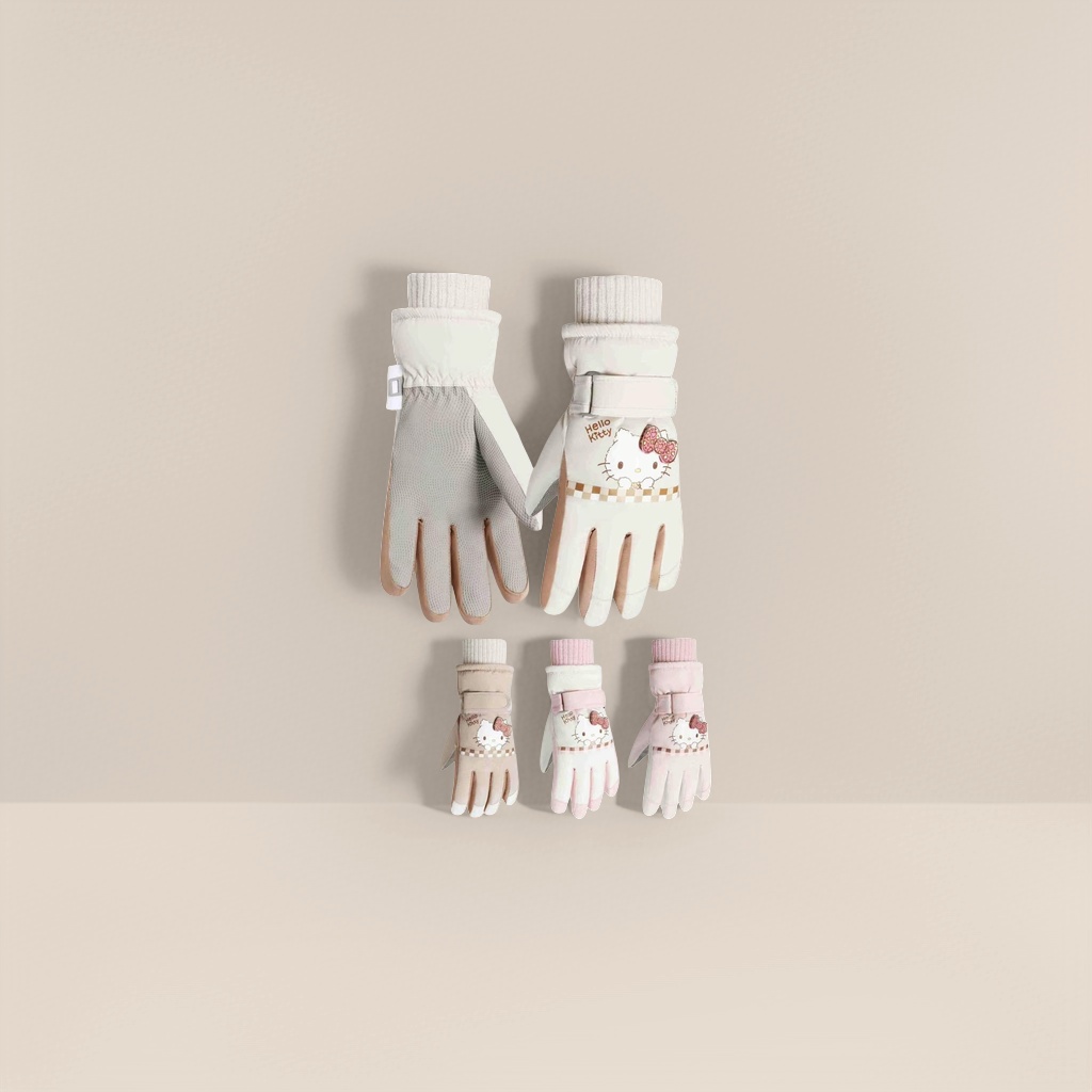 The off-white Hello Kitty cartoon gloves are anti-slip and have thickened palms for warmth Application Scenario