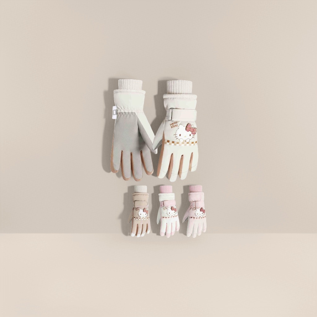 The off-white Hello Kitty cartoon gloves are anti-slip and have thickened palms for warmth Specification image
