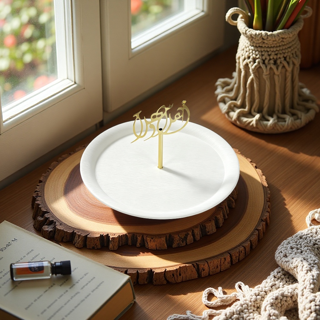 White plate, golden Arabic decorative insert, exquisite ceramic dinner plate, home decoration piece