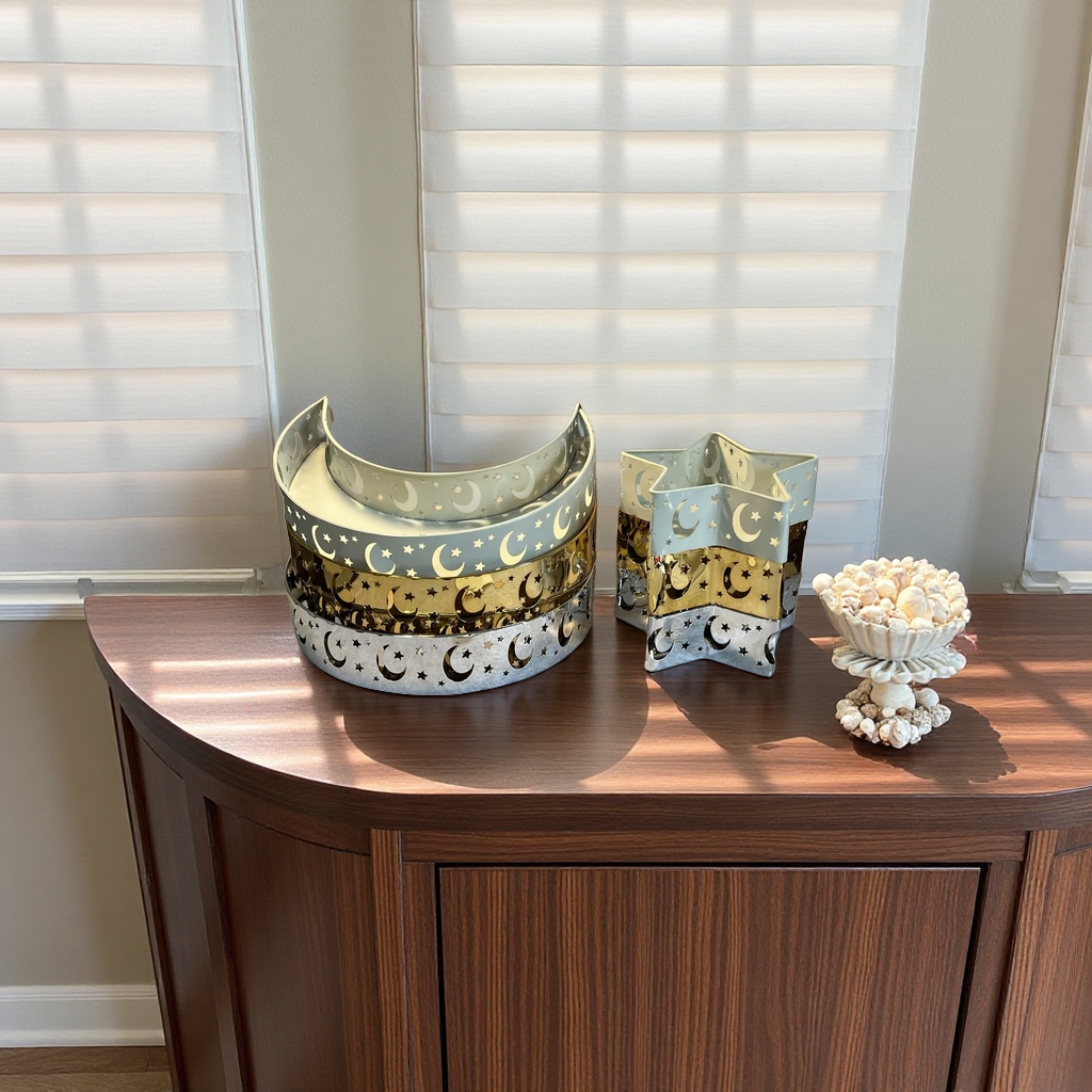 SANCAI Crescent Star hollowed-out metal candlestick Creative home decoration piece Specification image