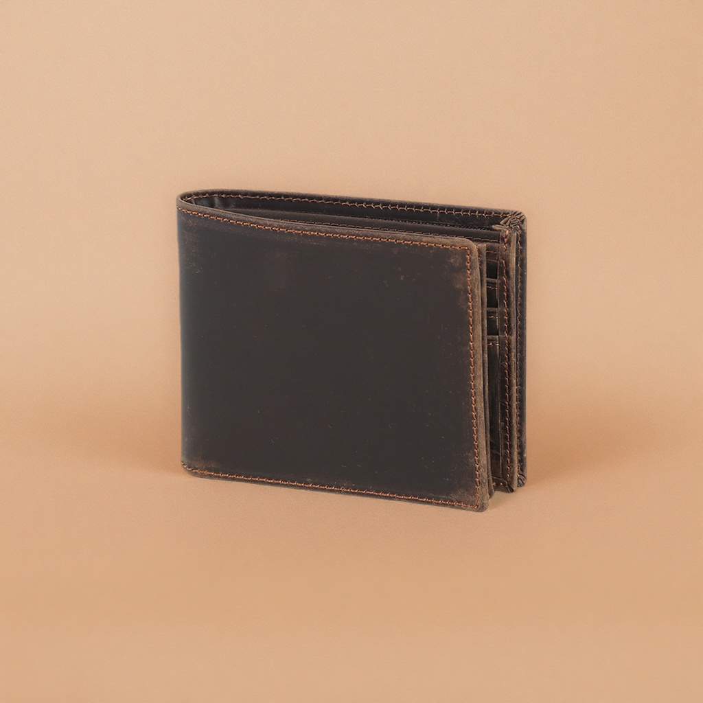 Brown leather men's long wallet, genuine leather retro and simple business loose change slot Application Scenario