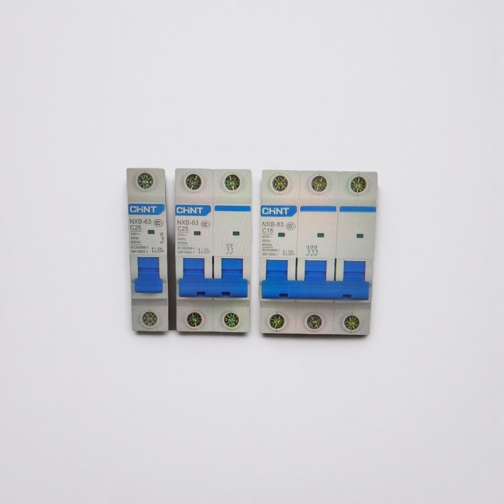 Blue plastic housing circuit breaker, household overload and short-circuit protection air switch details Picture