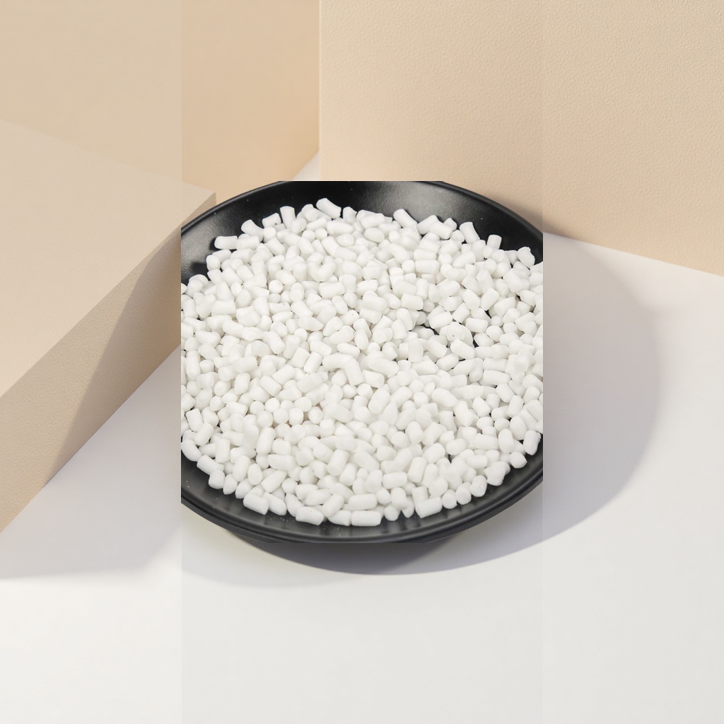 White granular toothpaste freshens breath, prevents tooth decay and contains fluoride for teeth cleaning and care Specification image