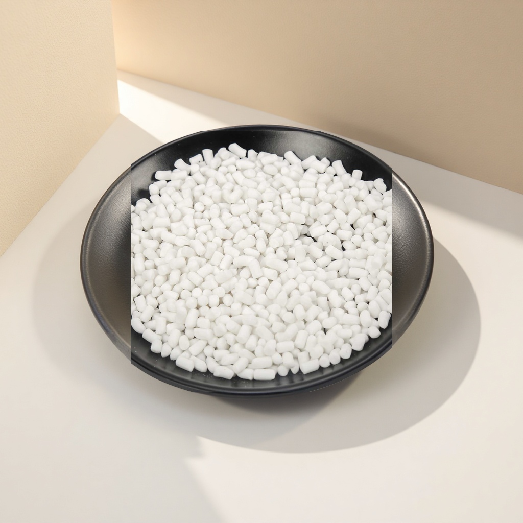 White granular toothpaste freshens breath, prevents tooth decay and contains fluoride for teeth cleaning and care details Picture