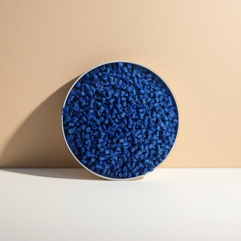 Blue granular plastic particles are made of general engineering plastic raw materials such as PP, PE and ABS Specification image