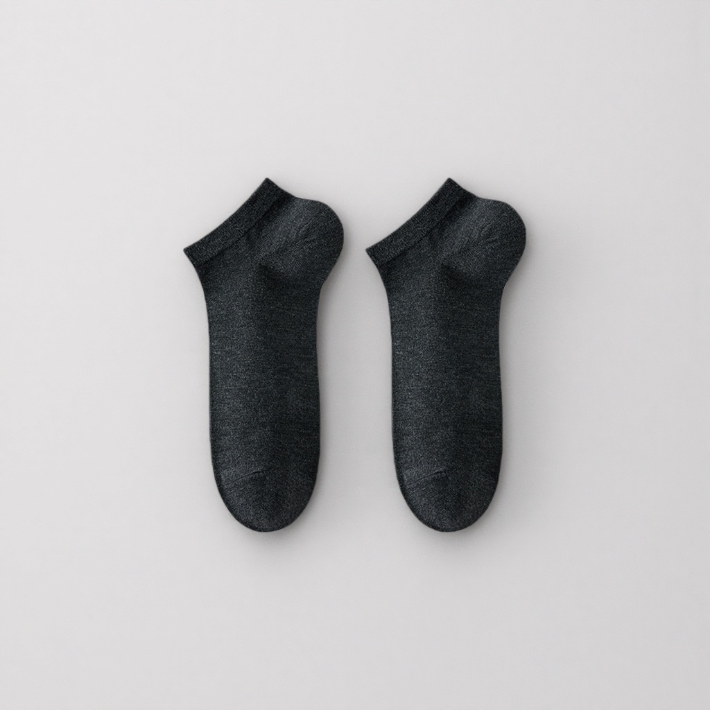 Black combed cotton socks are skin-friendly and soft, a basic style suitable for all seasons Application Scenario