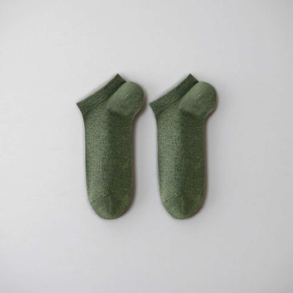 Green bamboo fiber socks are breathable, moisture-absorbent and antibacterial, suitable for both men and women Application Scenario