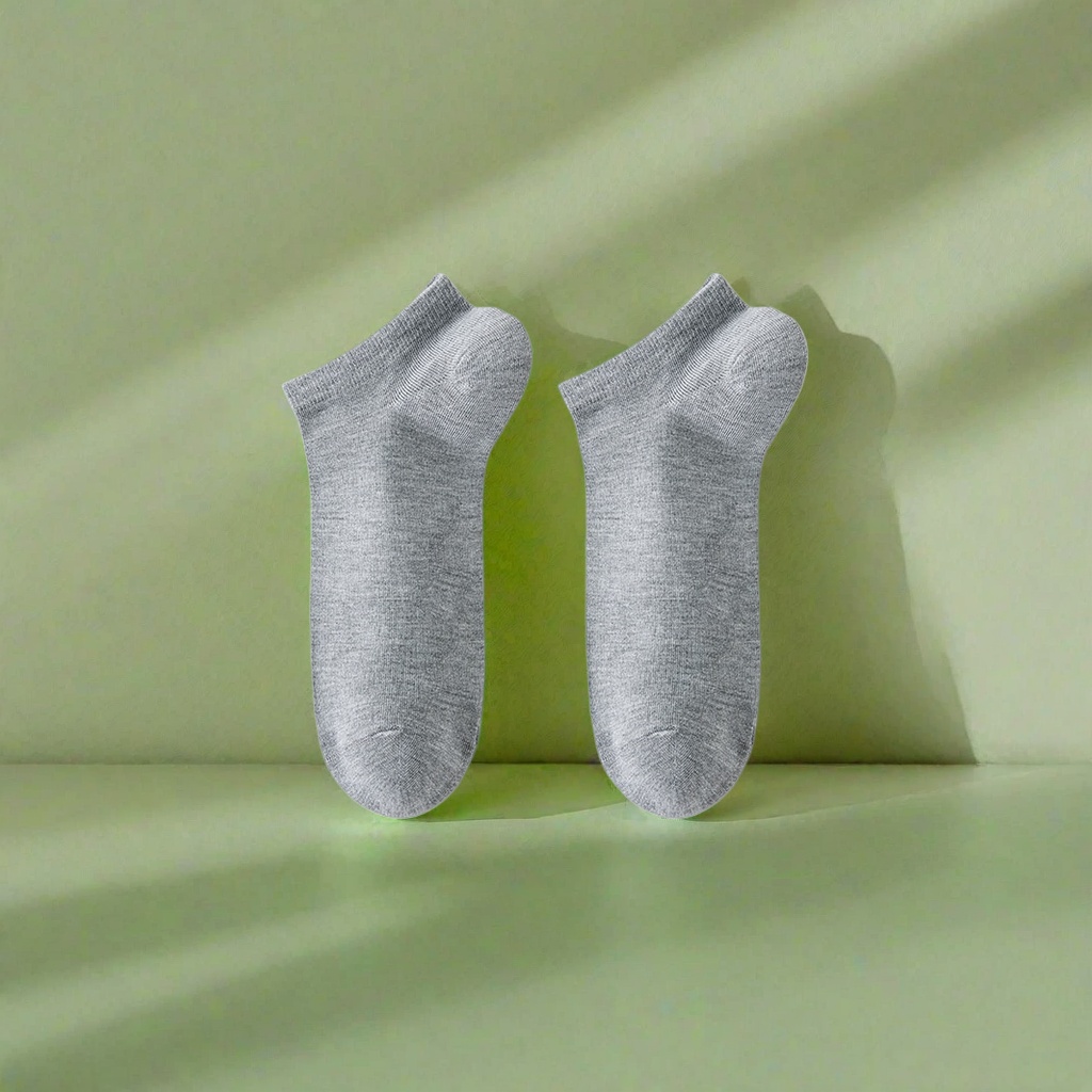 Grey pure cotton short socks, breathable and sweat-absorbent, basic style for both men and women Application Scenario