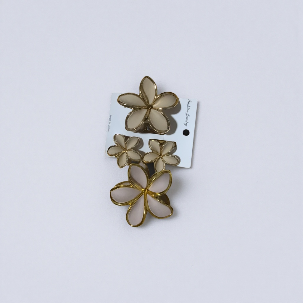 金色边框白色花瓣花朵造型发夹细节图