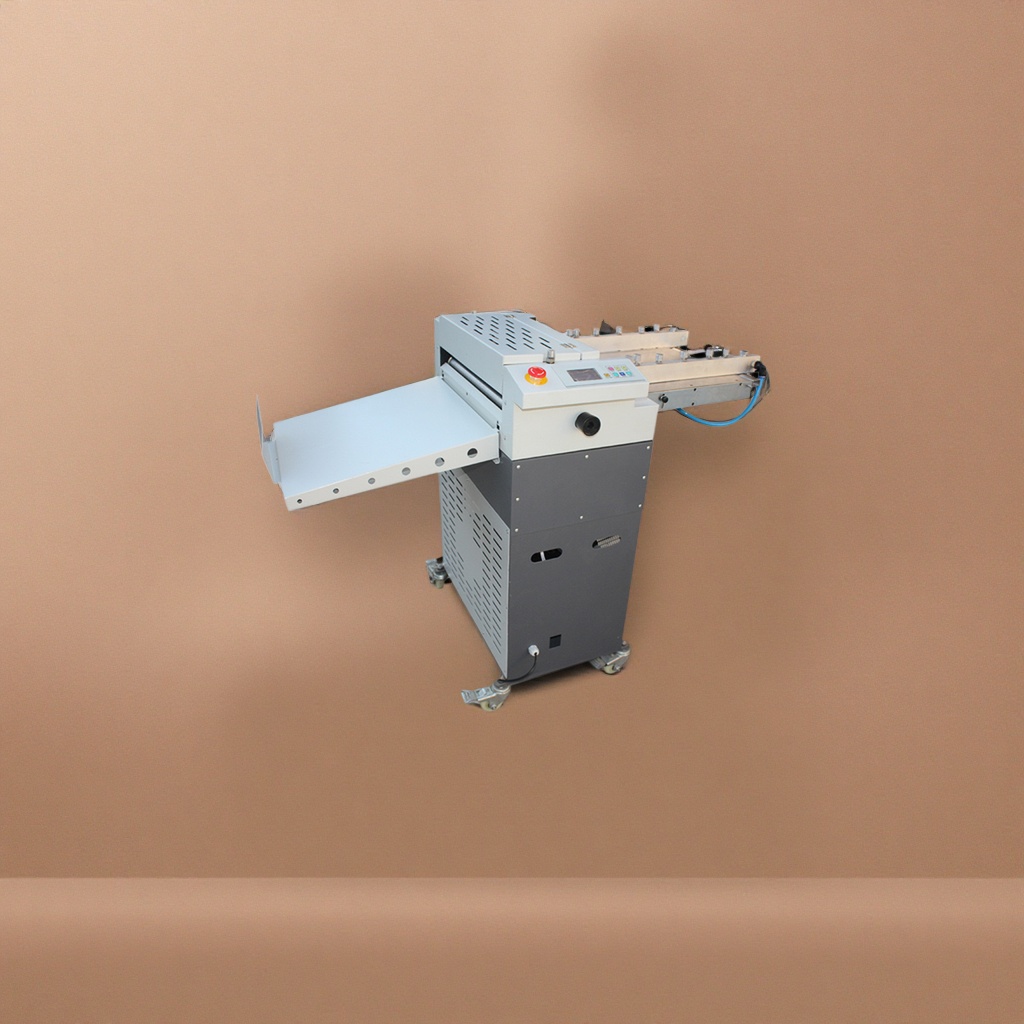 Creative home decoration with grey industrial-style machine model ornaments Specification image