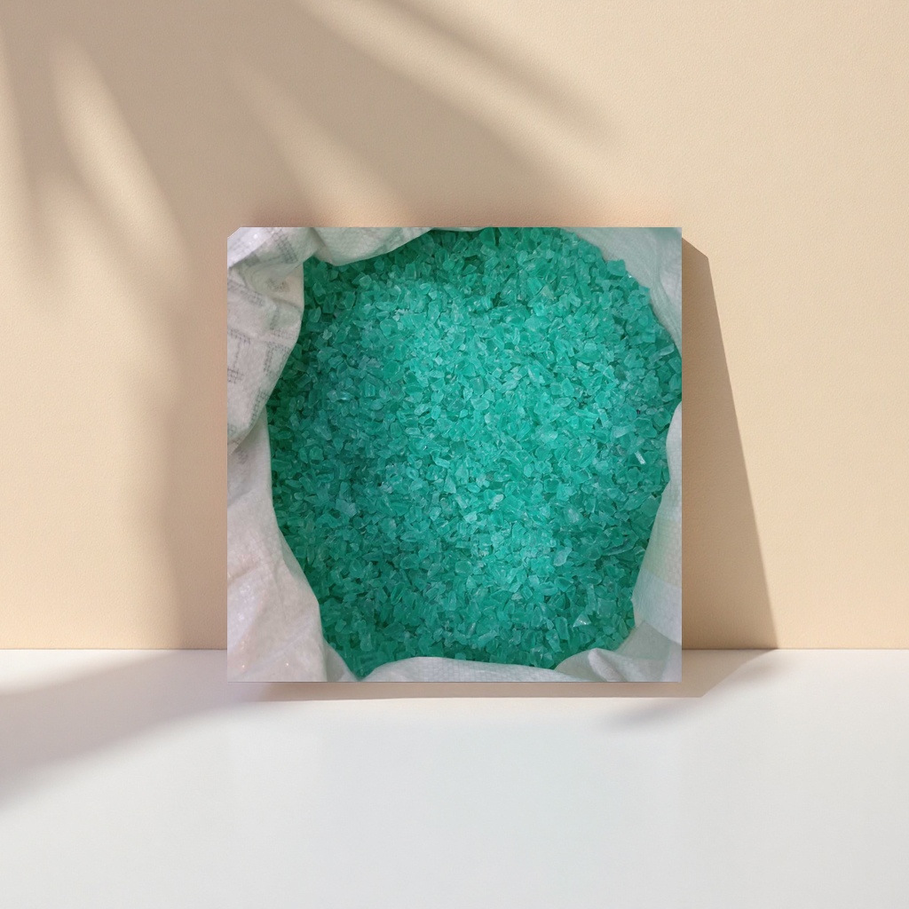 Green granular crystal high-purity analytical grade reagent 500g, commonly used in laboratories details Picture