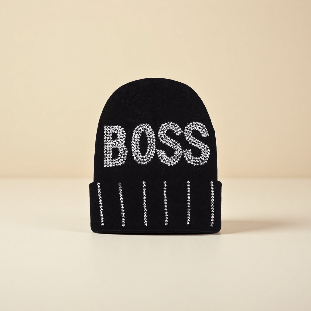 黑色镶钻“BOSS”字样针织帽产品图