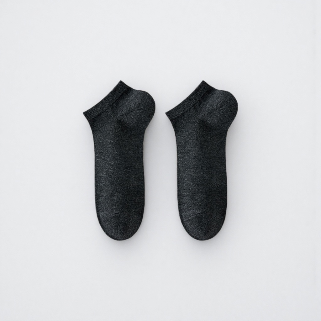Black short socks for women, pure cotton sweat-absorbing and breathable mid-calf socks, versatile for daily use in spring and autumn details Picture