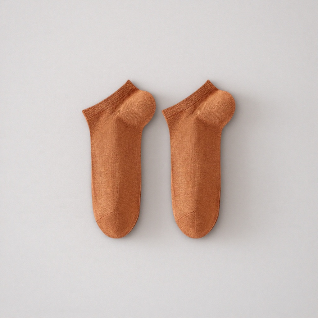 Brown pure cotton short socks for both men and women, sweat-absorbing and breathable sports and casual wear Application Scenario