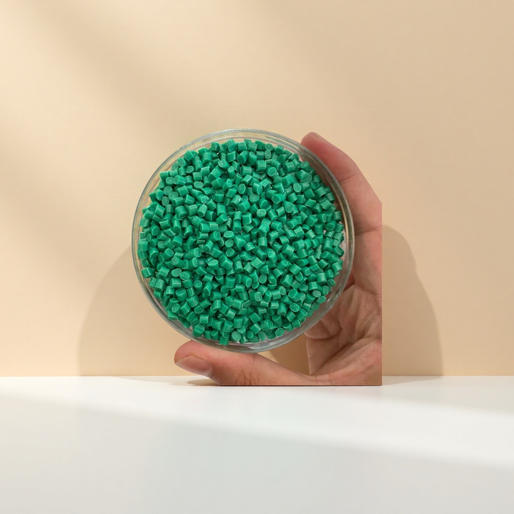 Green plastic pellets, environmentally friendly recycled materials, PPPE pellets, industrial raw materials Specification image