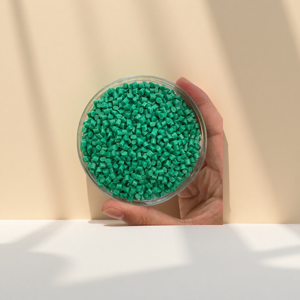 Green plastic pellets, environmentally friendly grade PP polypropylene pellets, 25kg for industrial use details Picture