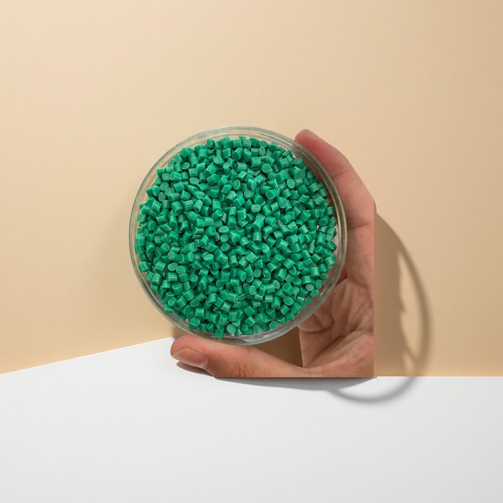 Green plastic pellets, environmentally friendly grade PP polypropylene pellets, 25kg for industrial use Application Scenario