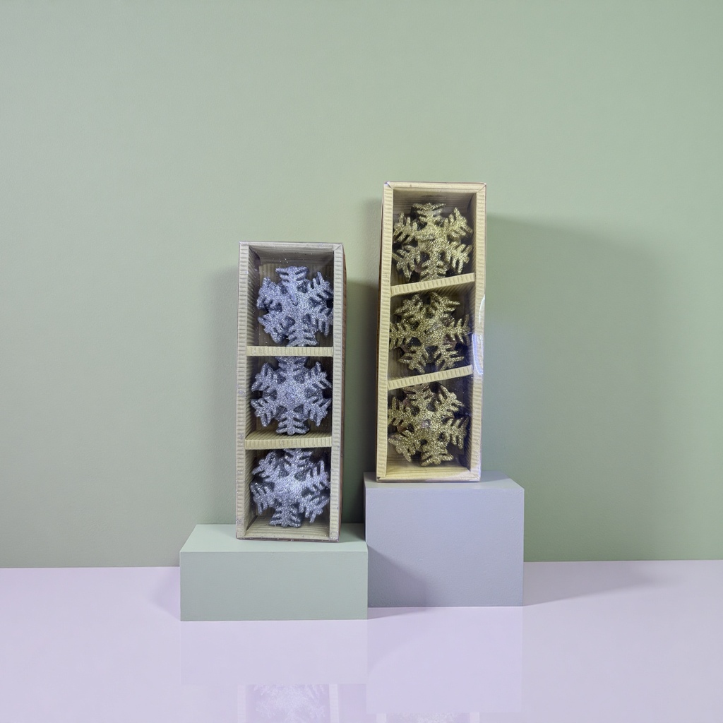 Golden snowflake decorations, silver snowflake decorations, festive home window flower hanging decorations details Picture