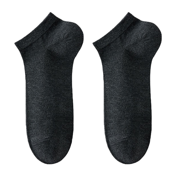 Black combed cotton socks are skin-friendly and soft, a basic style suitable for all seasons Item Picture