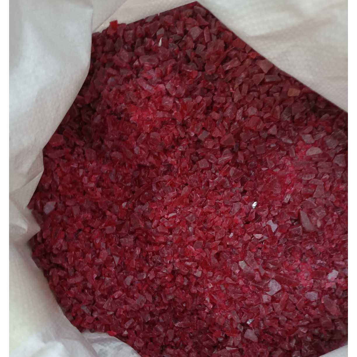 Handmade DIY nail and makeup accessories with red crushed grain decorative sequins Item Picture