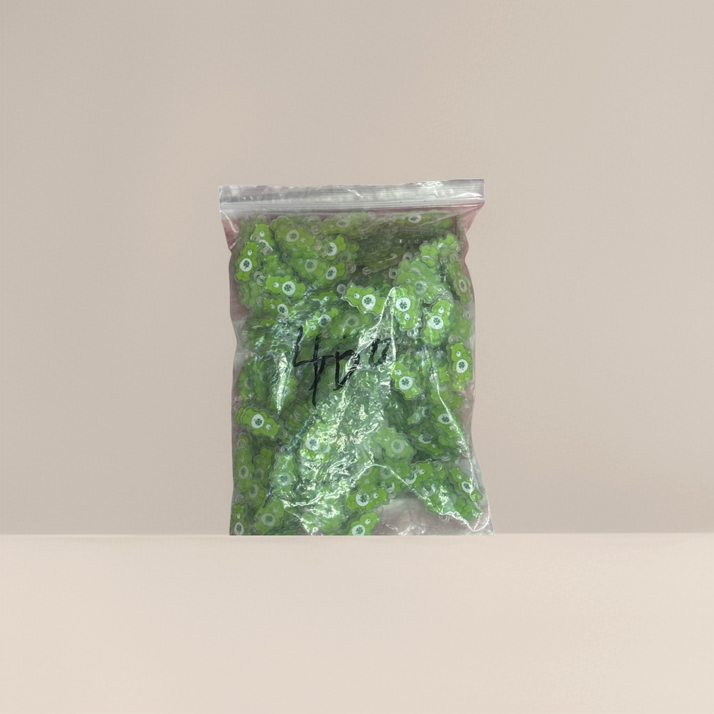 绿色卡通小熊挂件毛绒钥匙扣可爱车载包包饰品