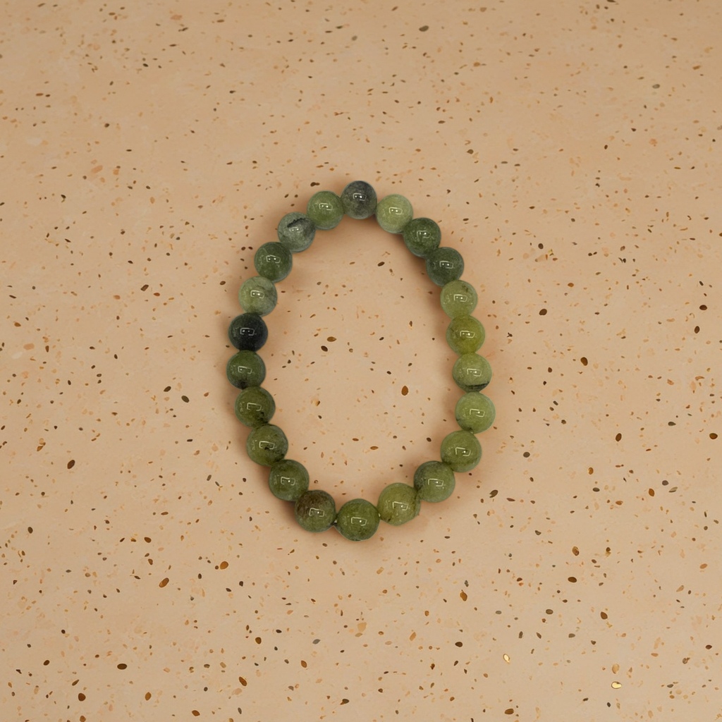Green beaded bracelet, natural jade, simple and versatile ladies' wrist accessory details Picture