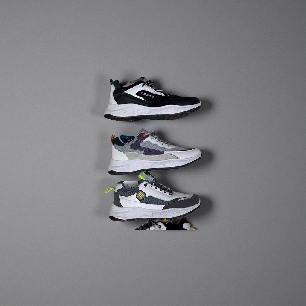 Three pairs of breathable, lightweight and casual running shoes for both men and women Application Scenario