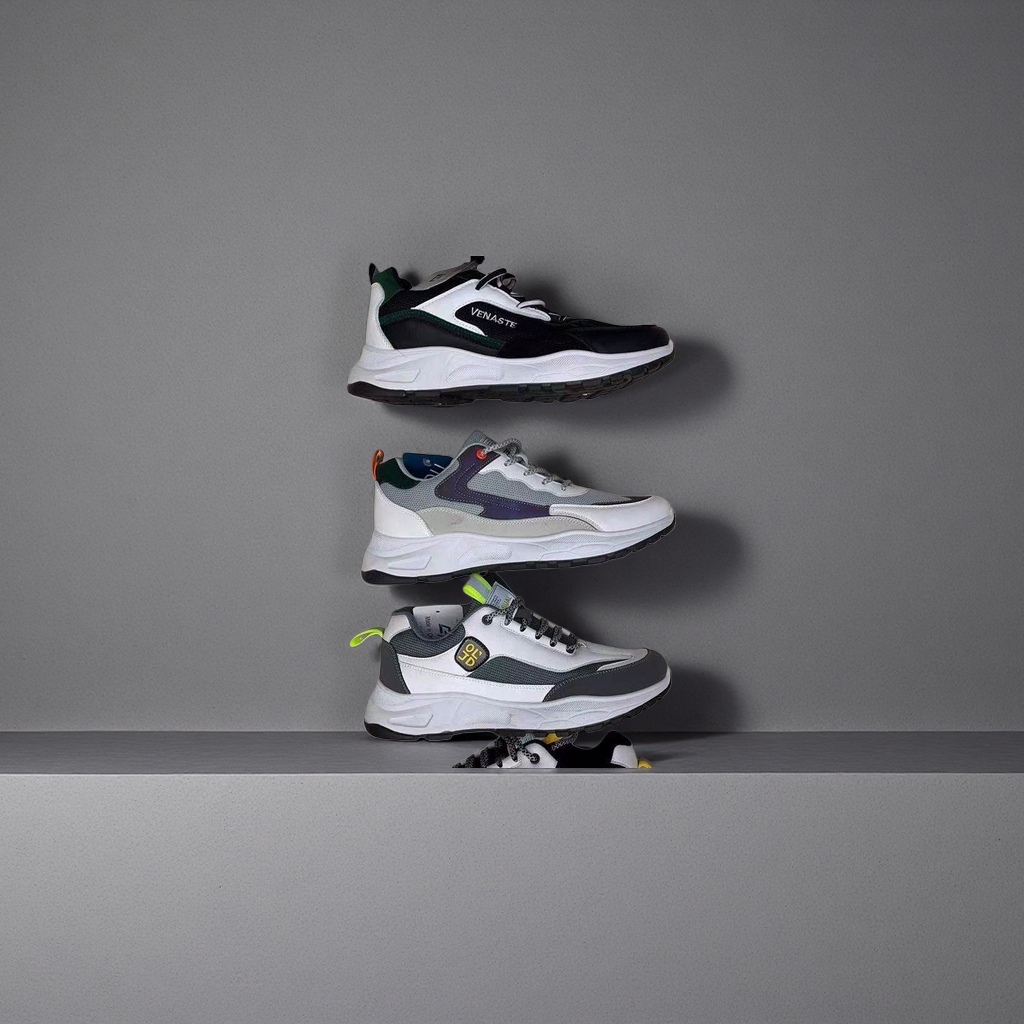 Three pairs of breathable, lightweight and casual running shoes for both men and women details Picture