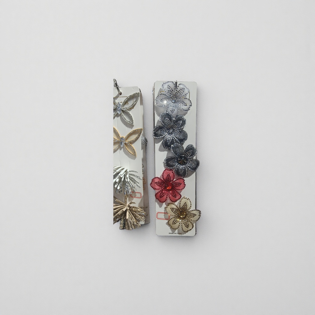 Diamond-encrusted floral hair accessory for women, shining and elegant, is a daily matching accessory Application Scenario