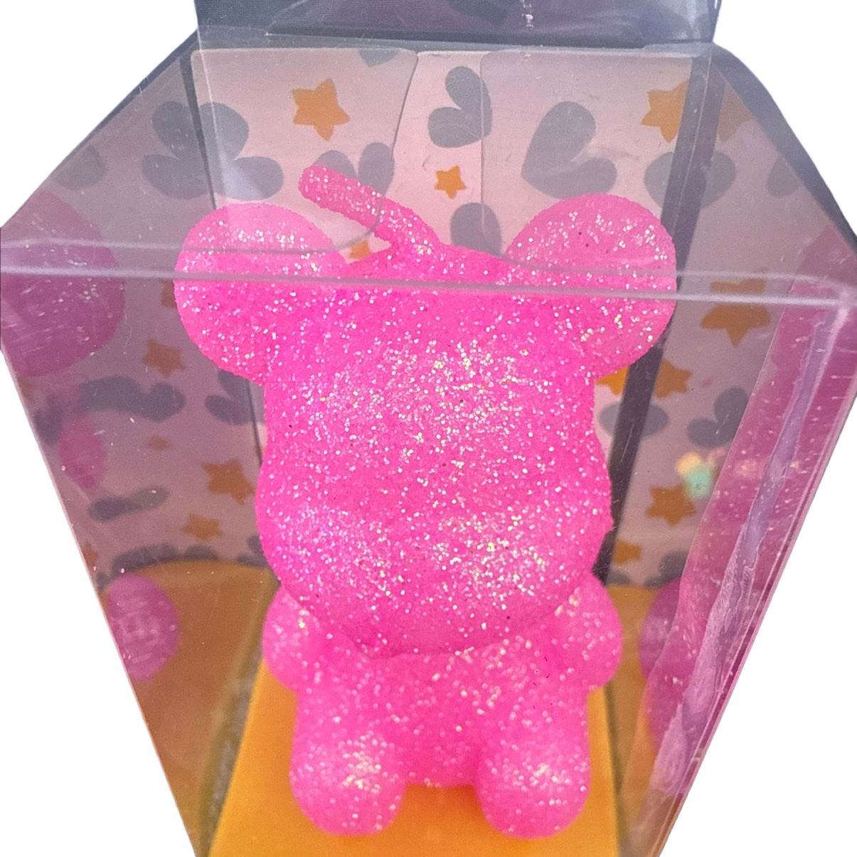 Cute pink glitter bear figurines for home decoration, placed on the living room and bedroom table Item Picture