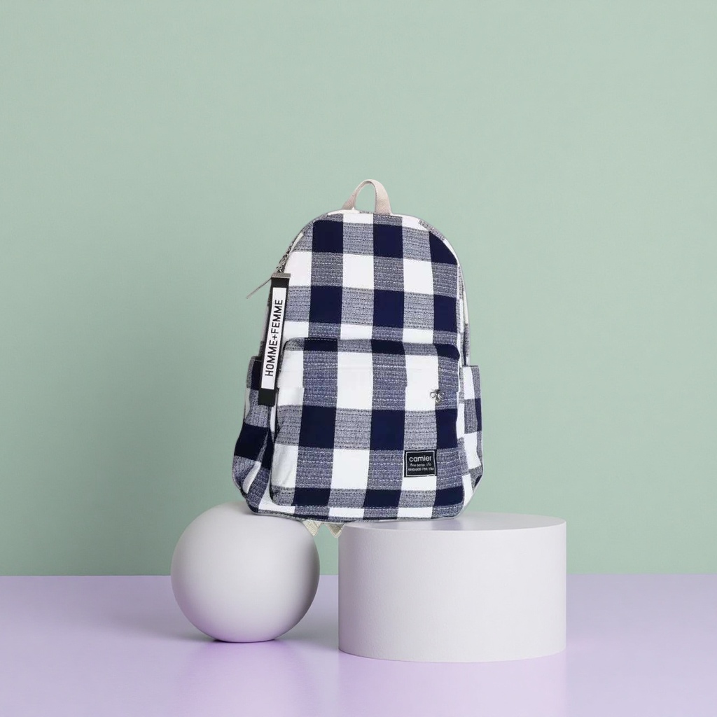 Blue and white checkered casual backpack, a lightweight and large-capacity student commuting travel bag Application Scenario