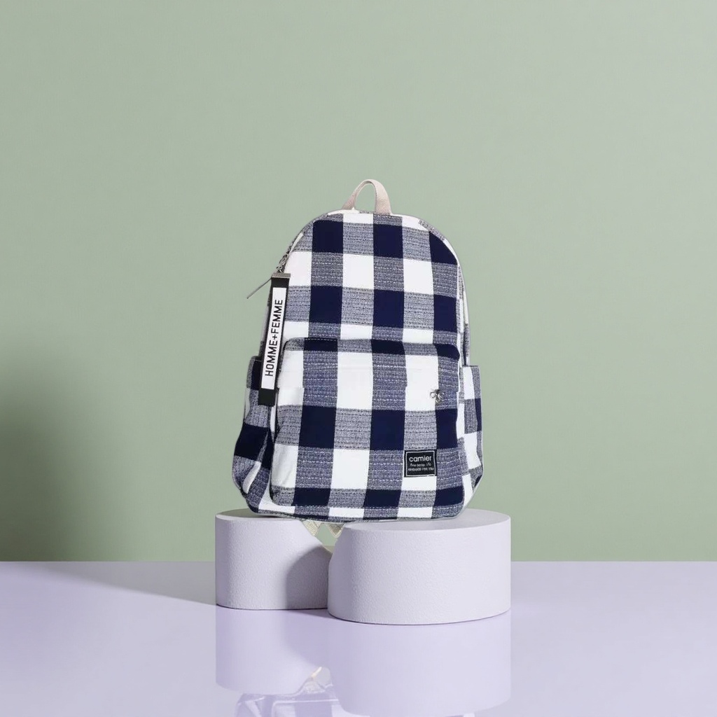 Blue and white checkered casual backpack, a lightweight and large-capacity student commuting travel bag details Picture