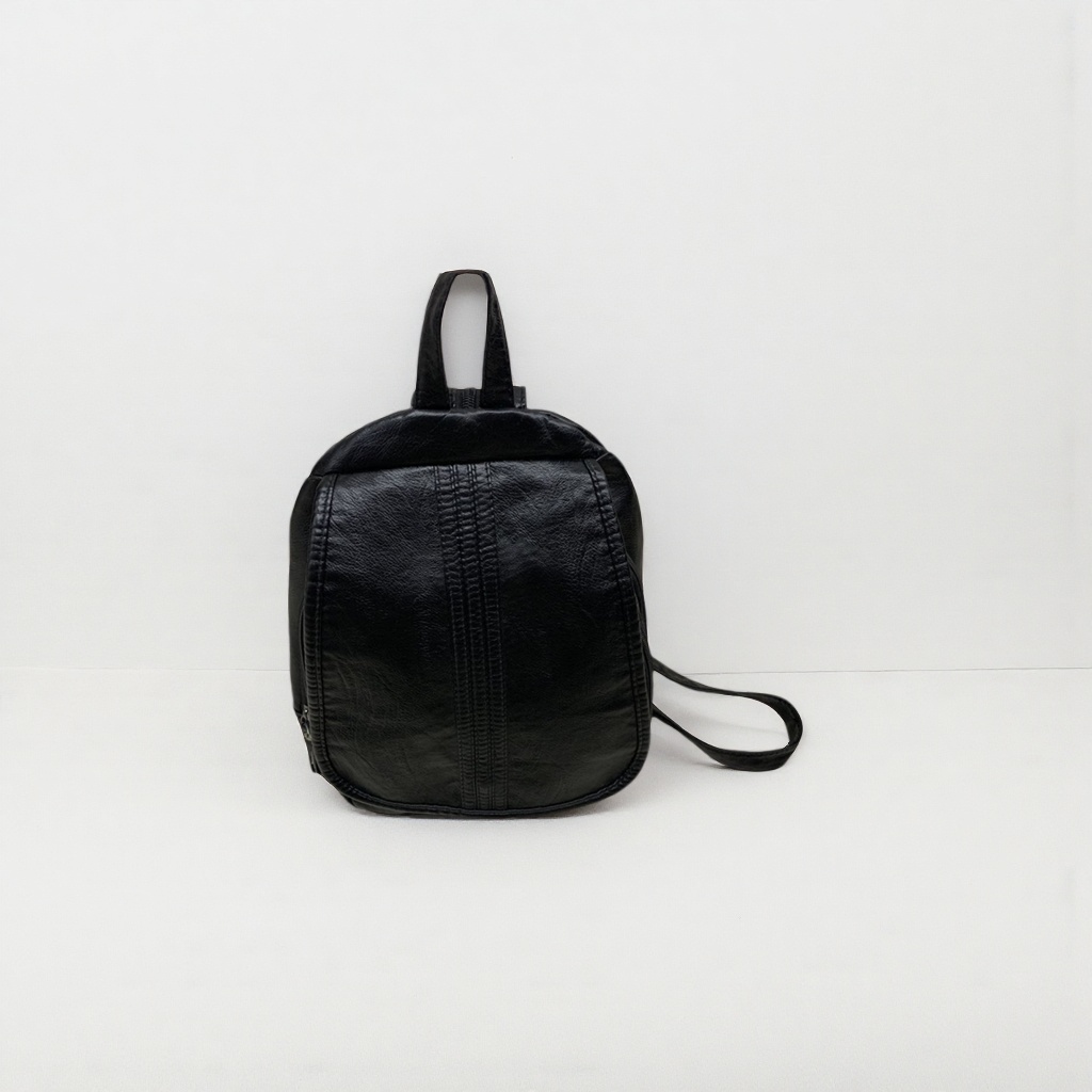 Black leather backpack, simple business, large capacity, lightweight and durable student commuting backpack details Picture