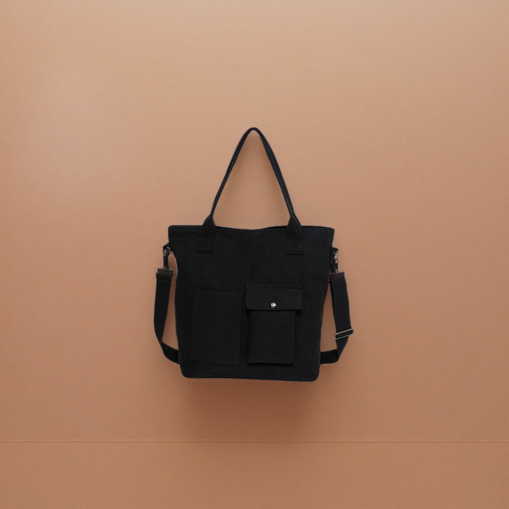 This black canvas bag is a simple and versatile single-shoulder crossbody bag for commuting and casual wear details Picture