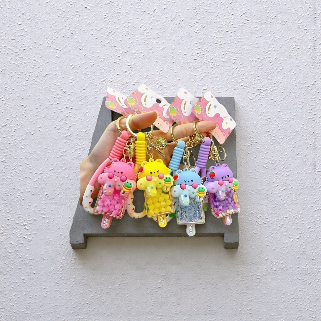 Colorful cartoon bear keychains, cute and fun metal pendants, fashionable accessories Specification image